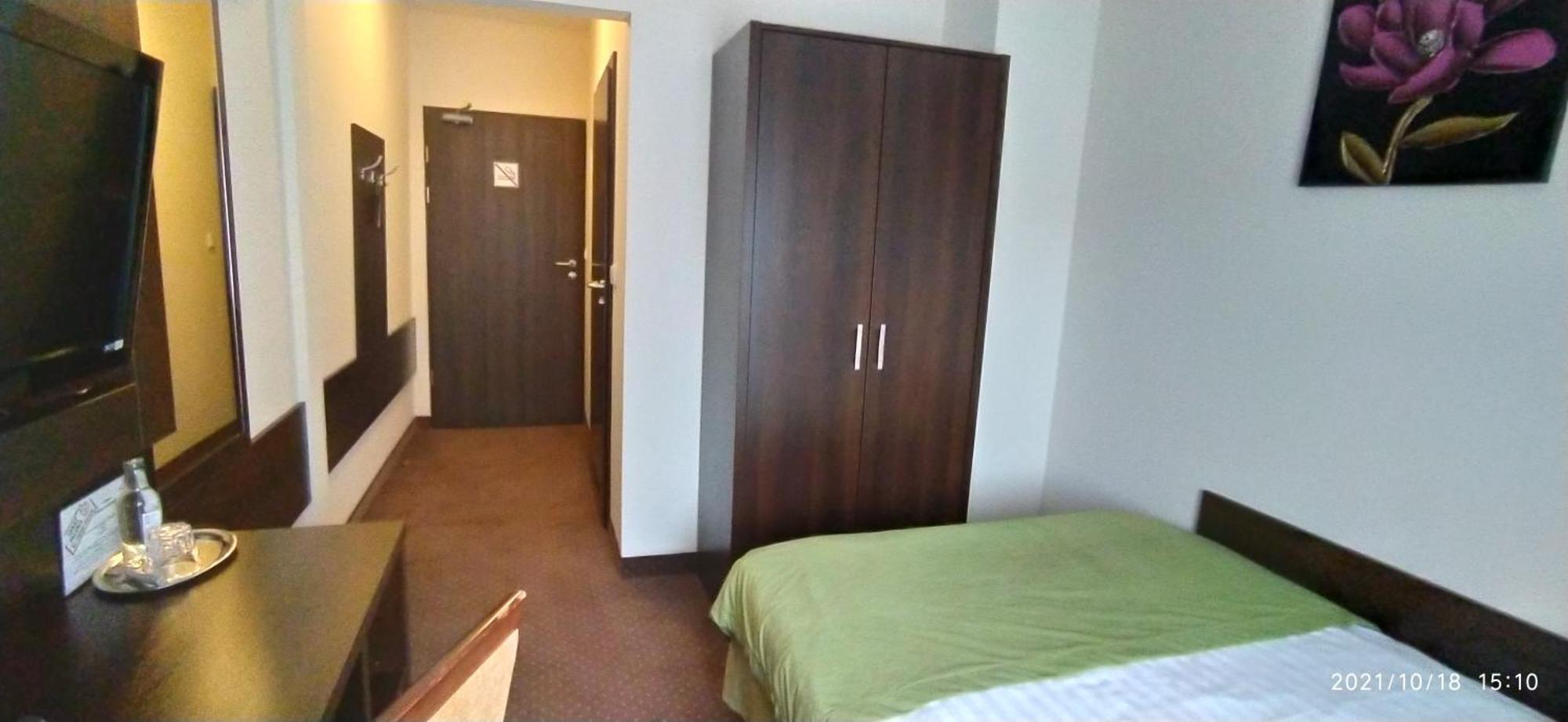 شكلارسكا بوريبا Hotel Pod Szrenica المظهر الخارجي الصورة