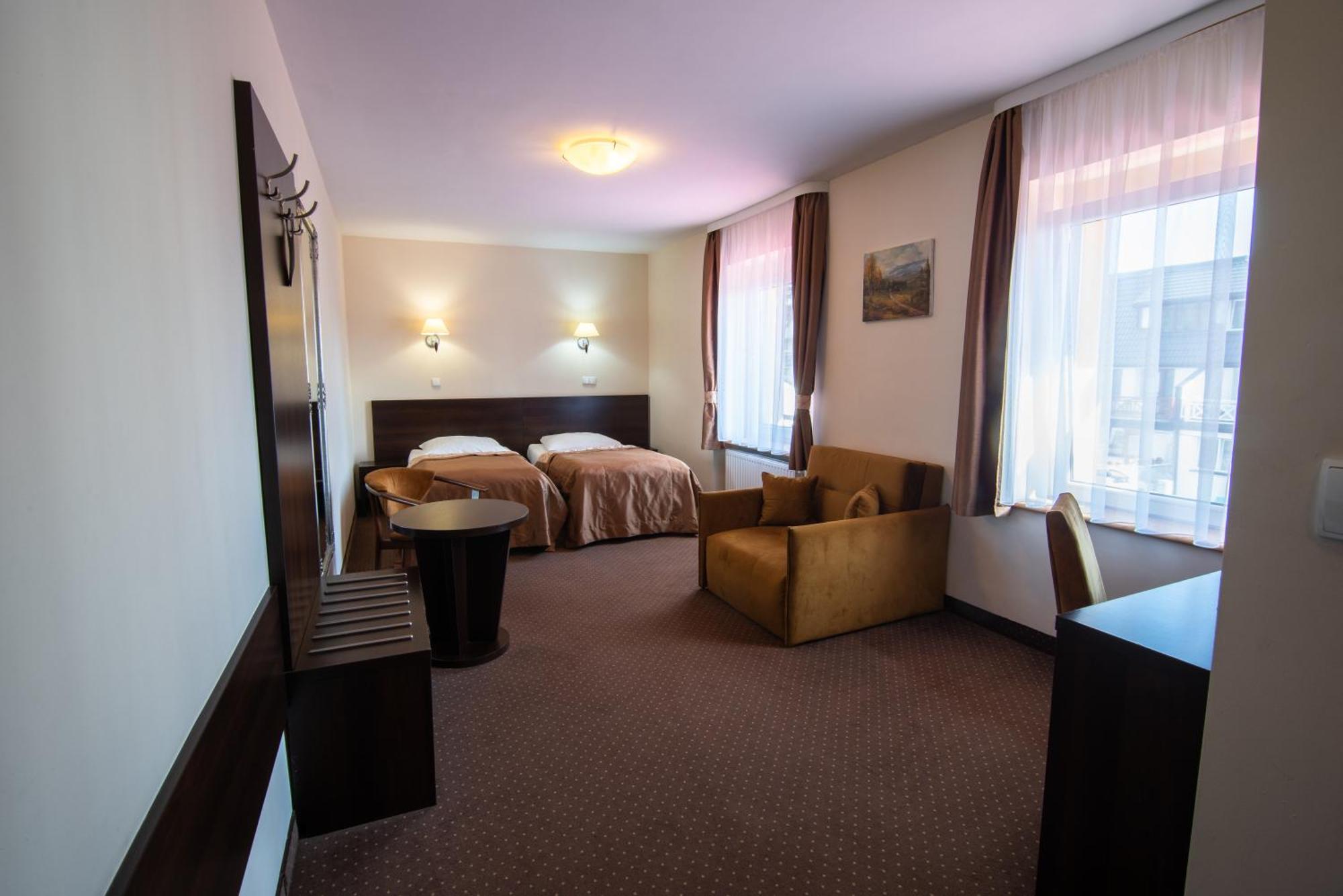 شكلارسكا بوريبا Hotel Pod Szrenica المظهر الخارجي الصورة